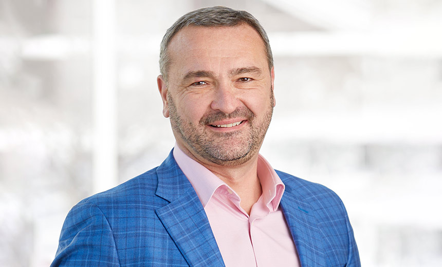 Yeni emanet CEO'su Tony Ball, kimlik yaşam döngüsü vardiyasını hedefliyor