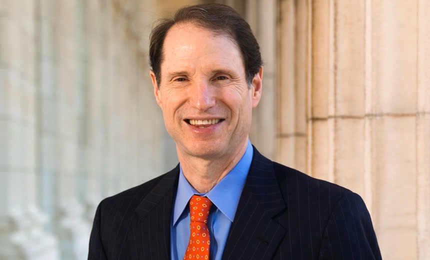 Sen. Wyden Pushes FCC on 5G Security